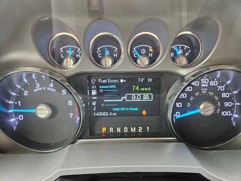 Used 2013 Ford F250 XLT w/ XLT Premium Pkg AWD/4WD image 11