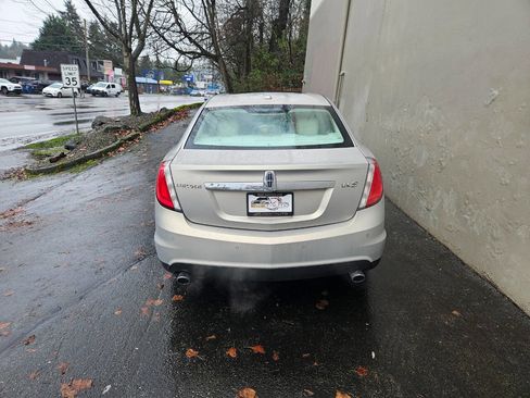 Used 2009 Lincoln MKS Base 4dr Sedan image 6