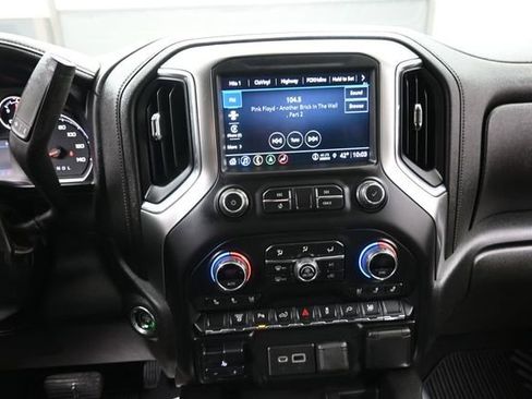 Used 2022 Chevrolet Silverado 2500 LTZ w/ LTZ Convenience Package AWD/4WD image 11