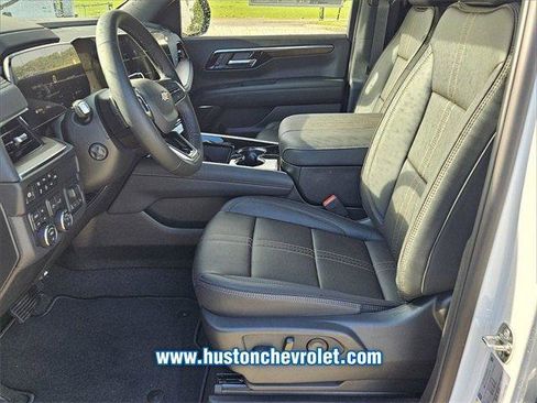 Used 2026 Chevrolet Tahoe High Country AWD/4WD image 9