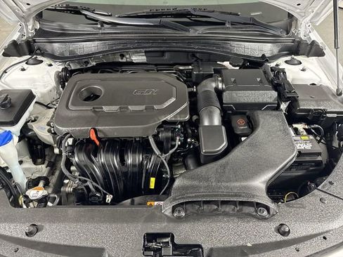 Used 2018 Kia Optima LX w/ 17" Alloy Wheels Package image 26