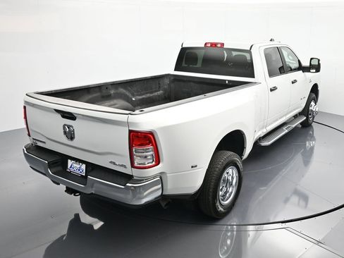 Used 2024 RAM 3500 Big Horn image 33