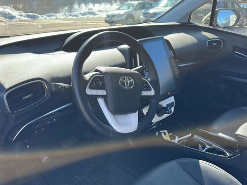 Used 2019 Toyota Prius Prime Advanced image 10