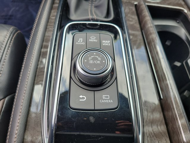 Used 2022 Nissan Armada Platinum w/ Captain's Chairs Package RWD image 35