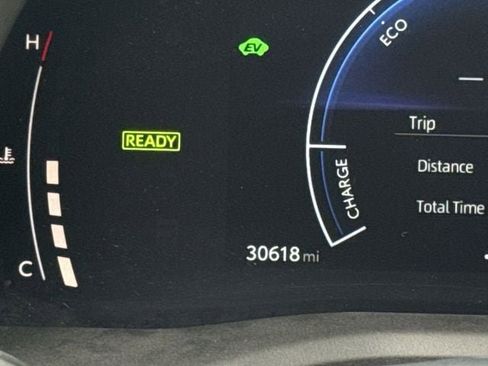 Used 2025 Toyota Camry LE FWD image 16