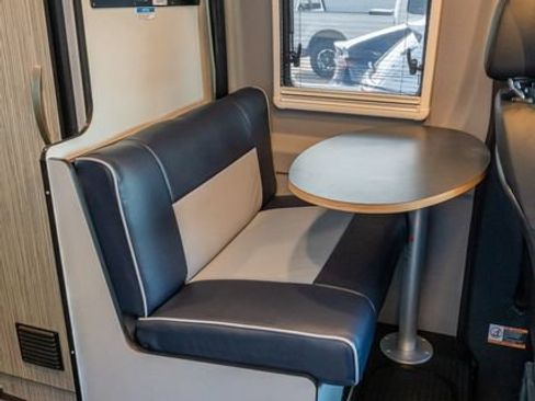 Used 2021 Mercedes-Benz Sprinter 2500 image 31