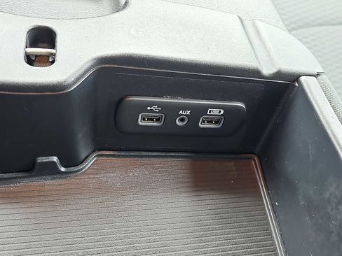 Used 2019 RAM 1500 Express w/ Express Value Package AWD/4WD image 23