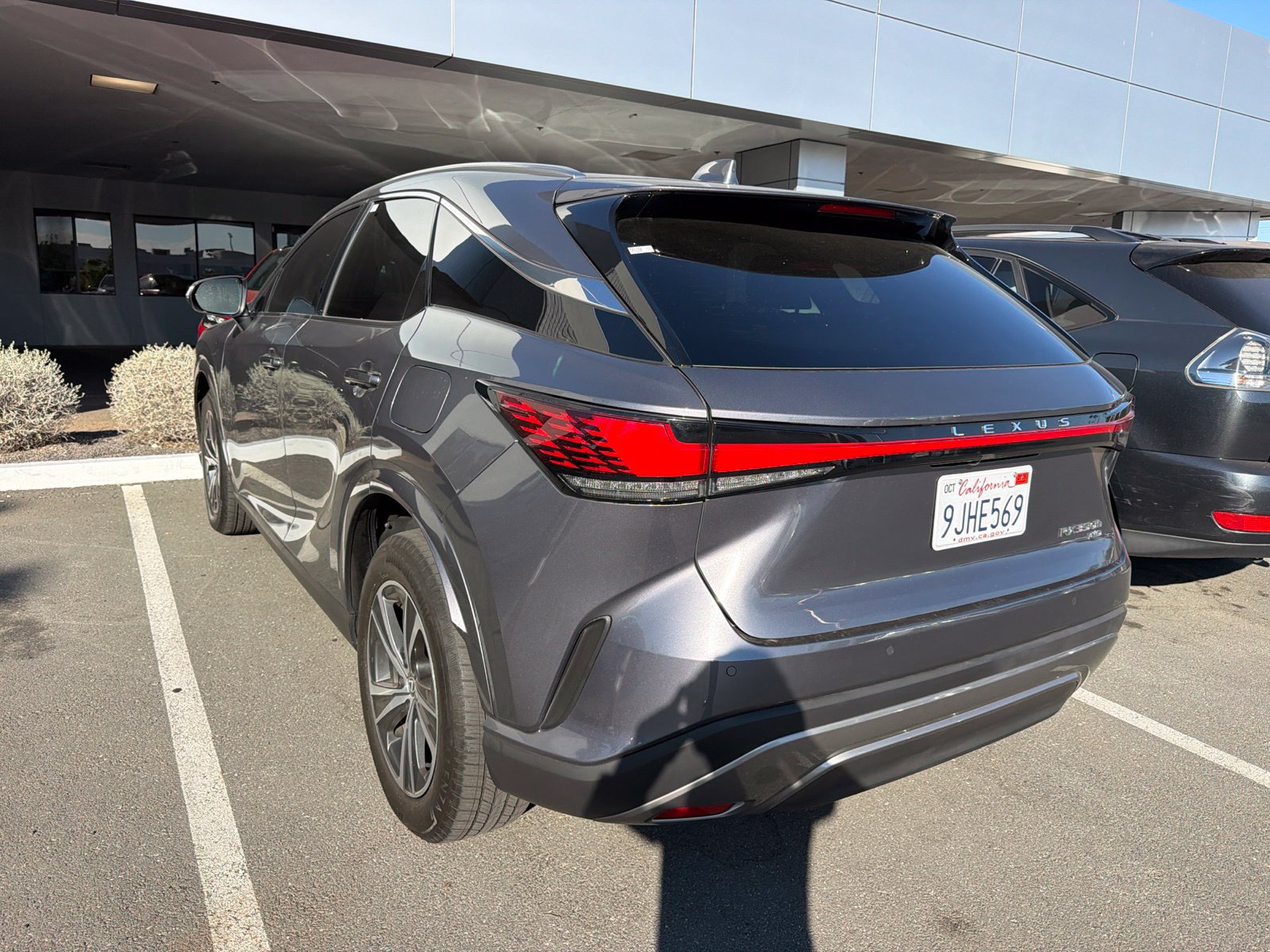 Used 2023 Lexus RX 350h w/ Cold Area Package AWD/4WD image 3