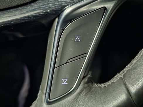 Used 2023 Cadillac XT5 Premium Luxury image 32