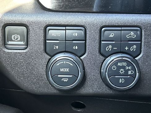 Used 2024 Chevrolet Silverado 1500 RST w/ Rally Edition image 12