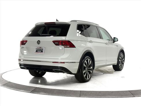 Used 2021 Volkswagen Tiguan SEL Premium R-Line image 11