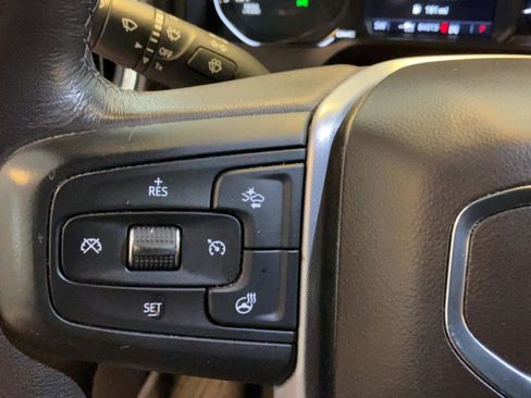 Used 2021 GMC Sierra 1500 SLT w/ SLT Convenience Package AWD/4WD image 15