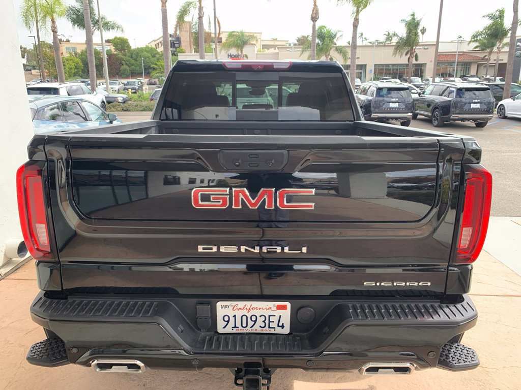 Used 2025 GMC Sierra 1500 Denali AWD/4WD image 7