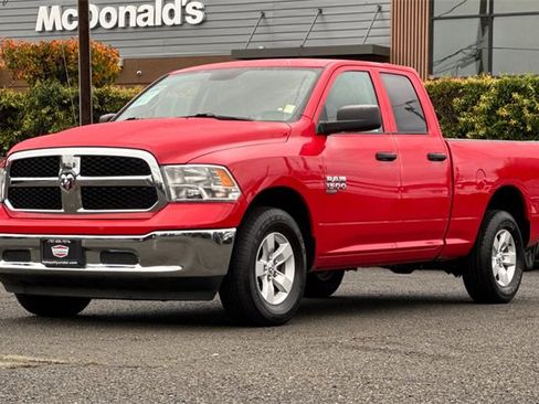 Used 2024 RAM 1500 Classic SLT image 11