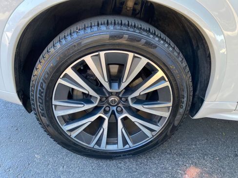 Used 2020 Volvo XC90 T6 Momentum image 15