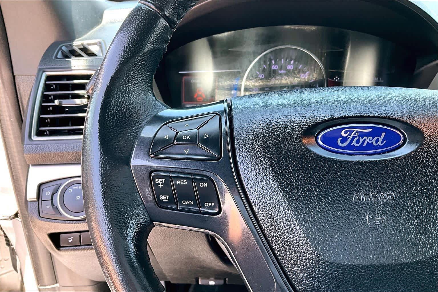Used 2019 Ford Explorer XLT w/ Equipment Group 201A FWD image 23