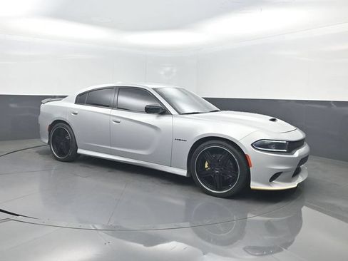 Used 2022 Dodge Charger R/T w/ Blacktop Package RWD image 40
