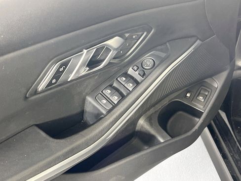 Used 2022 BMW 330e xDrive w/ Premium Package image 18