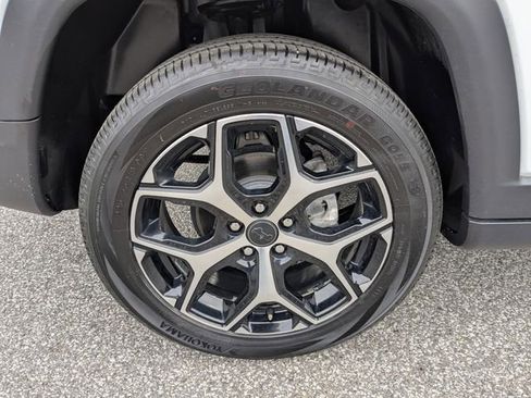 Used 2025 Jeep Compass Limited AWD/4WD image 11