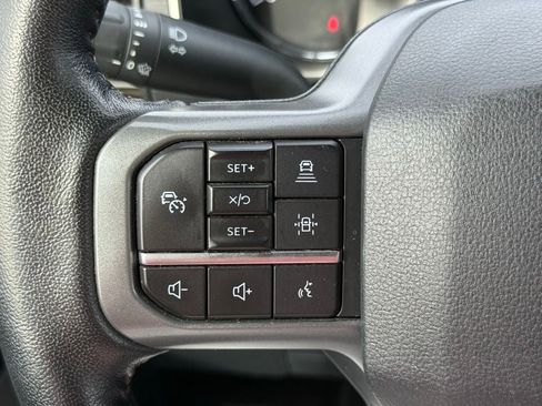 Certified 2022 Ford F150 XLT w/ Equipment Group 302A High image 30