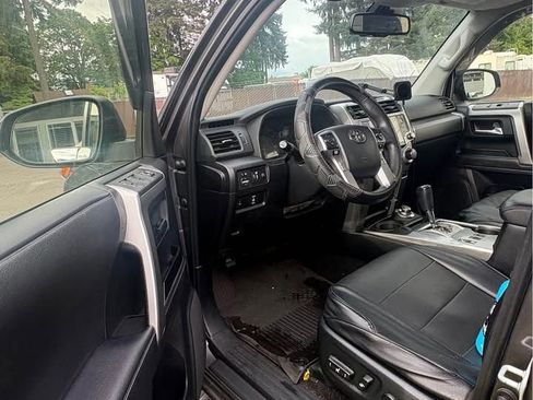 Used 2021 Toyota 4Runner SR5 Premium w/ Moonroof Package AWD/4WD image 6