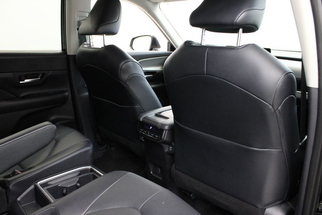 Used 2025 Toyota Grand Highlander AWD image 21