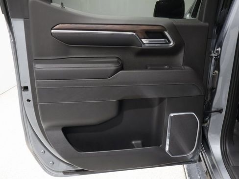 Used 2023 GMC Sierra 1500 SLT w/ SLT Premium Plus Package image 22