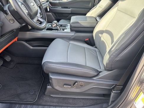 New 2025 Ford F150 Lightning Lariat image 10