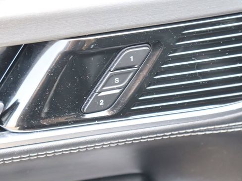 Used 2024 Jeep Wagoneer L Series II w/ Convenience Group I AWD/4WD image 23