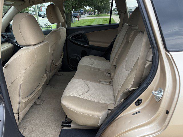 Used 2012 Toyota RAV4 4WD w/ Value Pkg image 10
