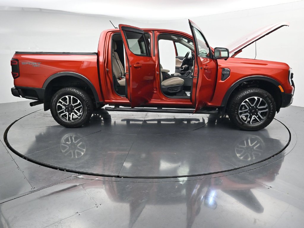 Used 2024 Ford Ranger Lariat w/ Advanced Towing Package AWD/4WD image 37