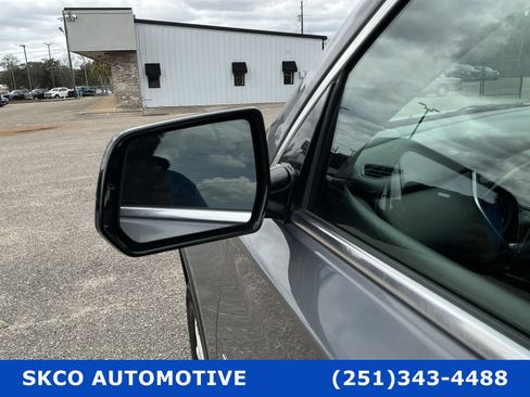 Used 2019 Chevrolet Traverse LS image 10