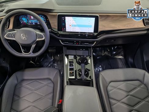 Used 2024 Volkswagen Atlas SE AWD/4WD image 25