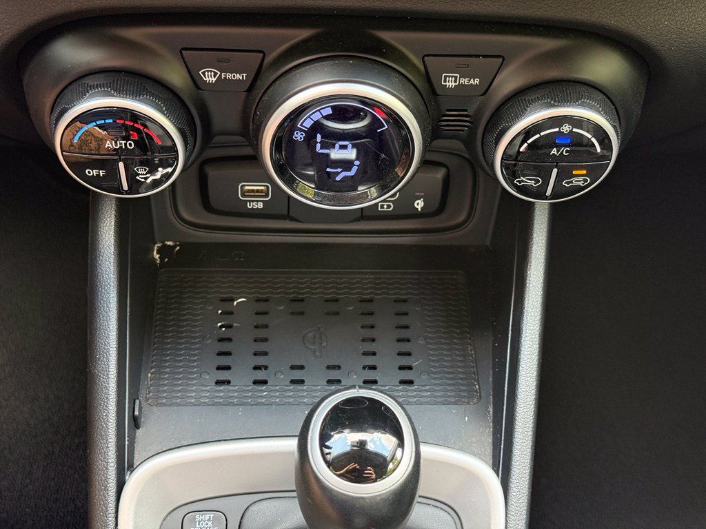 Certified 2026 Hyundai Venue SEL FWD image 19