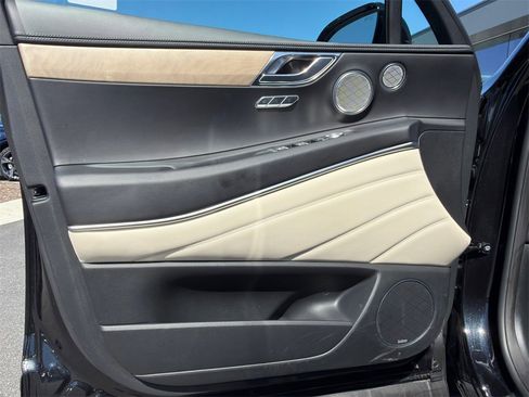 Used 2024 Genesis GV80 2.5T w/ Advanced Package image 10