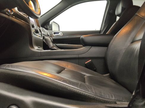 Used 2018 Jeep Grand Cherokee Limited RWD image 17