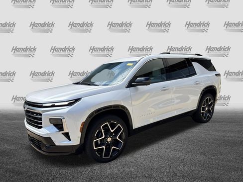 Used 2025 Chevrolet Traverse High Country AWD/4WD image 5