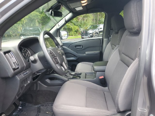 Used 2026 Nissan Frontier SV RWD image 14