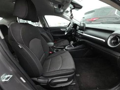 Used 2023 Kia Forte LXS FWD image 19