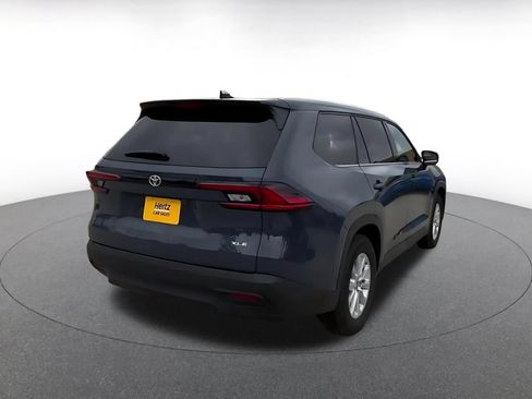 Used 2025 Toyota Grand Highlander FWD image 14