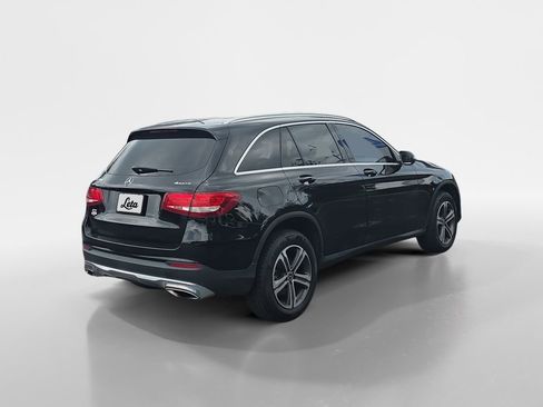 Used 2019 Mercedes-Benz GLC 300 4MATIC image 4