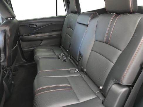 Used 2022 Honda Pilot TrailSport image 15