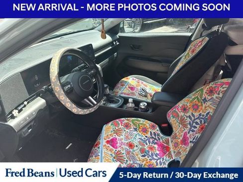 Used 2024 Hyundai Kona SEL FWD image 11