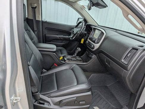 Used 2015 GMC Canyon SLT image 30