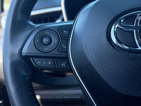 Used 2020 Toyota Corolla XSE image 26