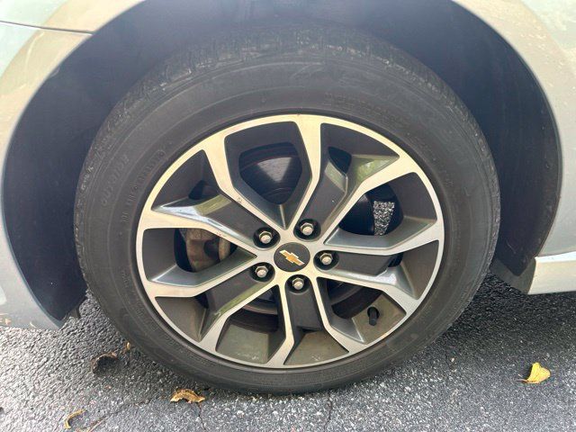 Used 2017 Chevrolet Sonic LT FWD image 11