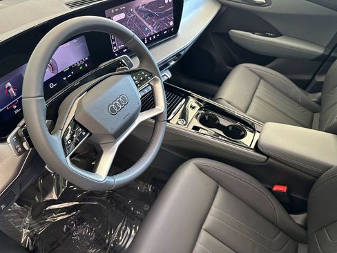 New 2026 Audi Q3 quattro 2.0T AWD/4WD image 9