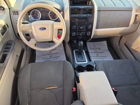 Used 2011 Ford Escape XLS w/ 102A Rapid Spec Order Code FWD image 7