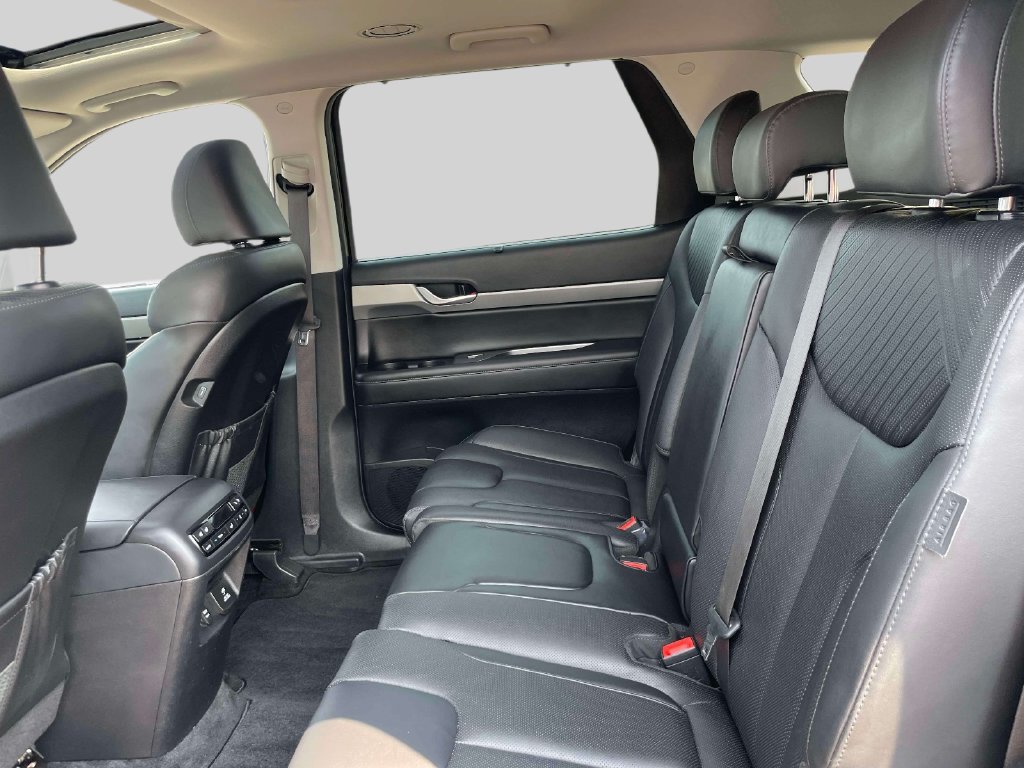 Certified 2025 Hyundai Palisade SEL AWD/4WD image 11