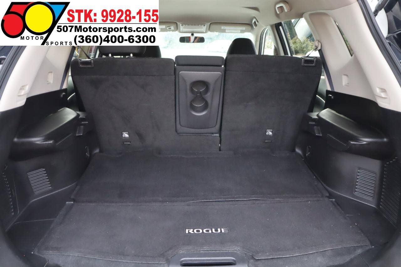 Used 2017 Nissan Rogue SV FWD image 19